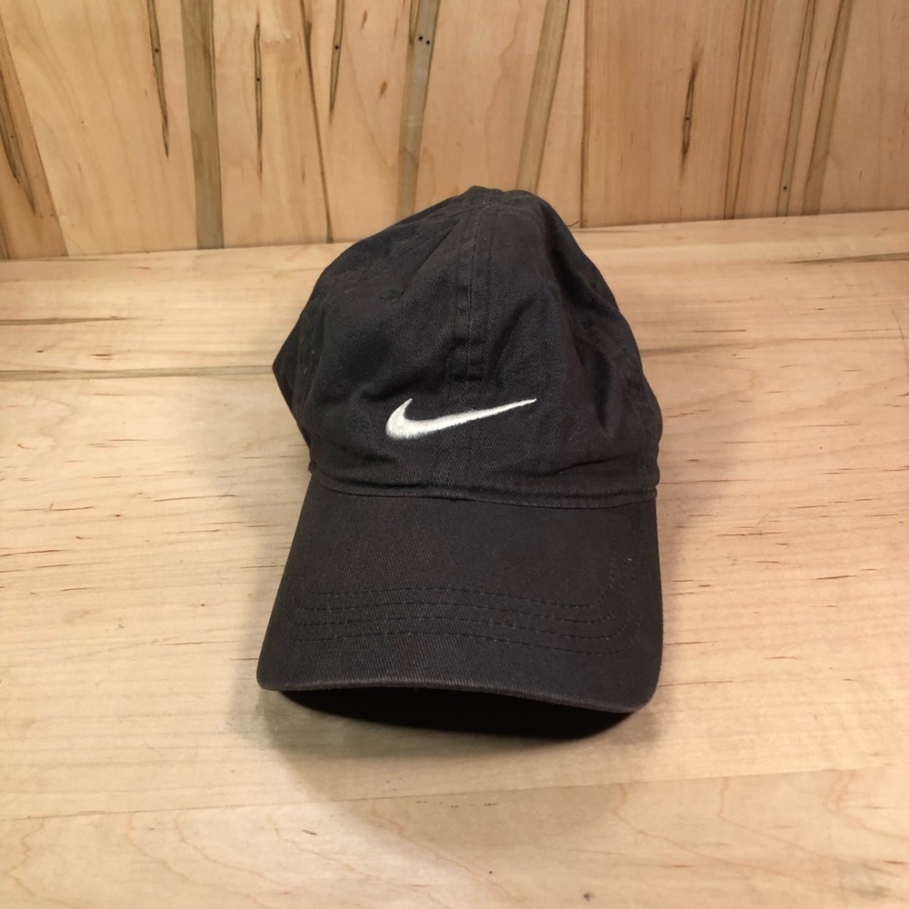 NIKE YOUTH STRAP BACK ADJUSTABLE BALL CAP EMBROIDERED SWOOSH LOGO